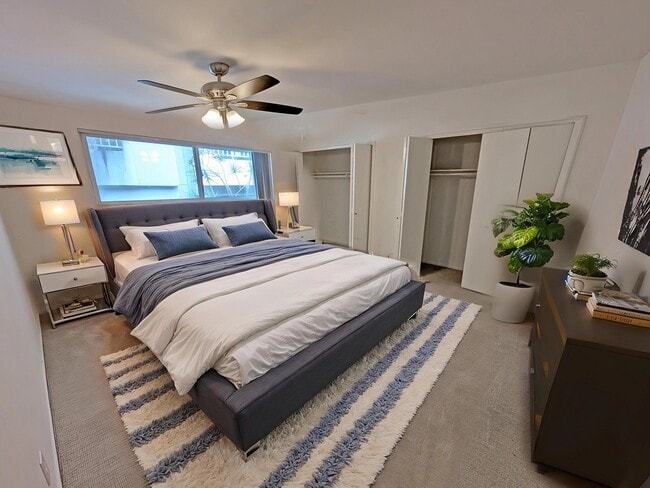 Foto del edificio - 833 S Plymouth Blvd