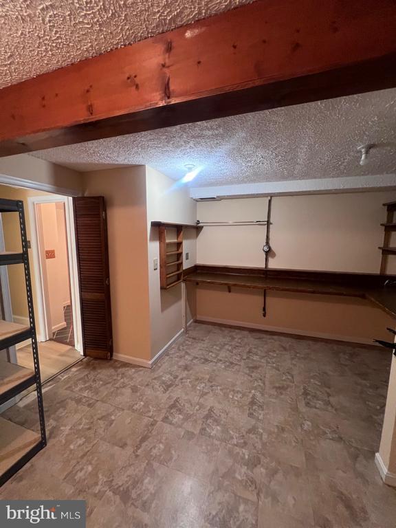 Foto del edificio - 214 Fairfield Dr