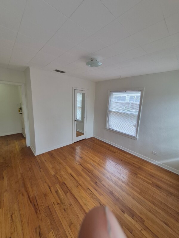 Foto del edificio - 118 Greenwich Blvd