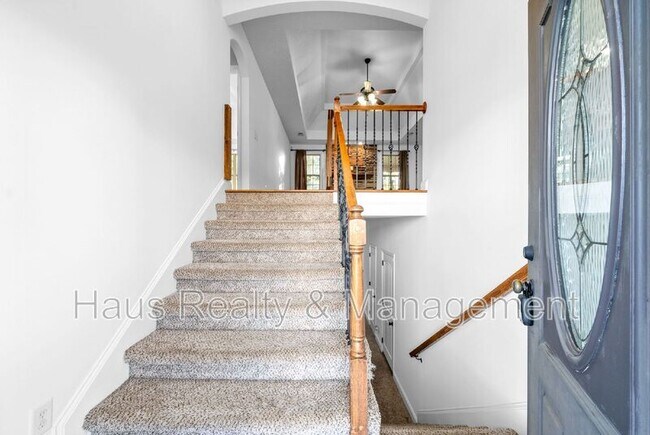 Foto del edificio - 961 Bonellis Ln