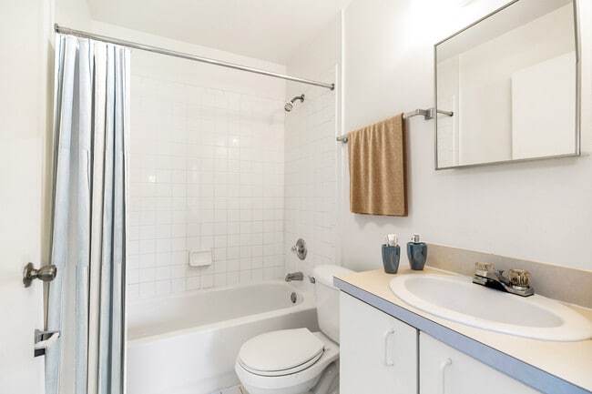 Foto del edificio - Landfair Homes