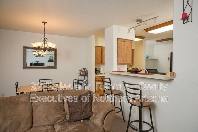 Foto del edificio - 6428 N Conrad Ln