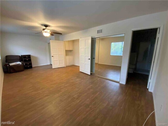 Foto del edificio - 3 br, 2 bath House - 9305 Hanna Ave