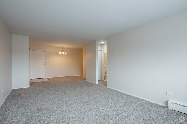 1BR, 1BA - 730SF - Lotus Garden Apts.