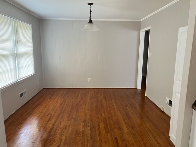 Building Photo - 4411 Firwood Ln