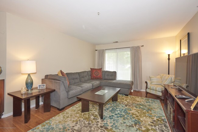 Foto del edificio - 1211 Wedgewood Cir