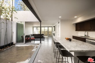 Building Photo - 4288 Perlita Ave