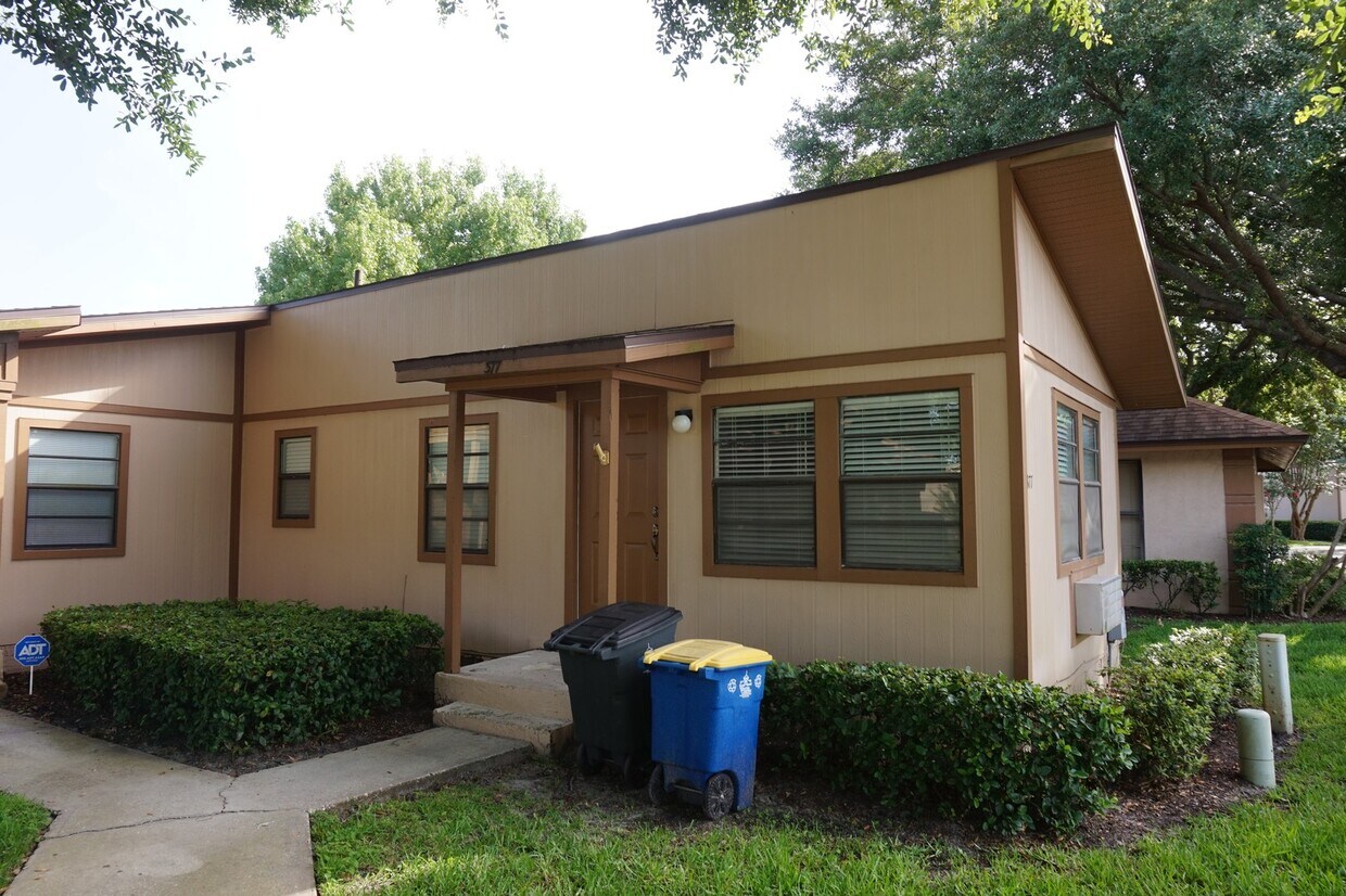 Foto principal - Ride your bike to Downtown Winter Garden Studio Available Now