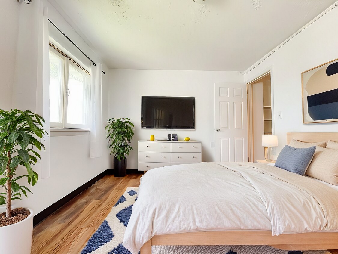 Foto principal - 305 S Manning Ave