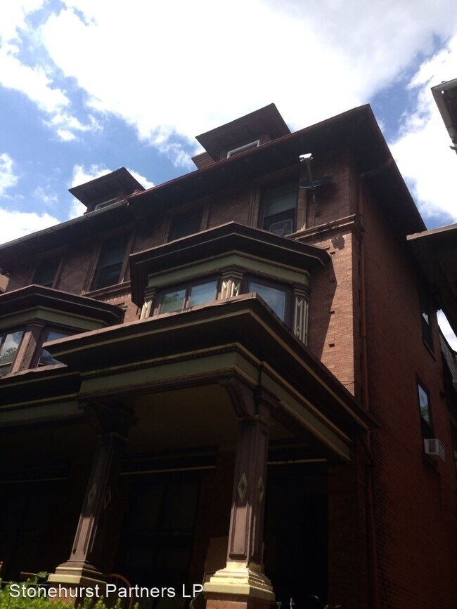 Foto del edificio - 4617 Cedar Ave