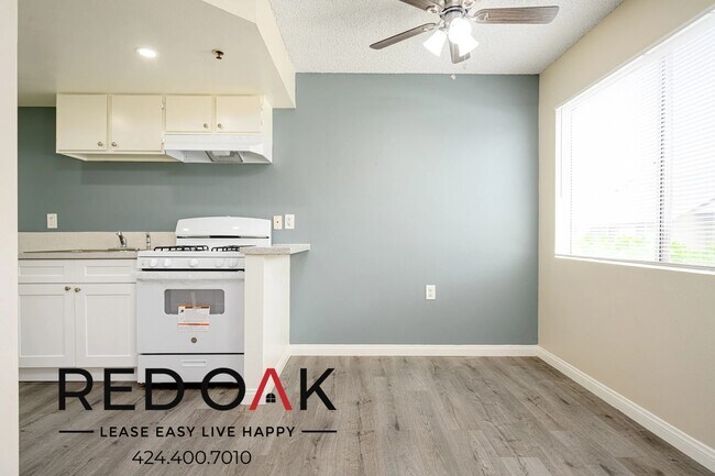 Foto del edificio - 14814 Gale Ave