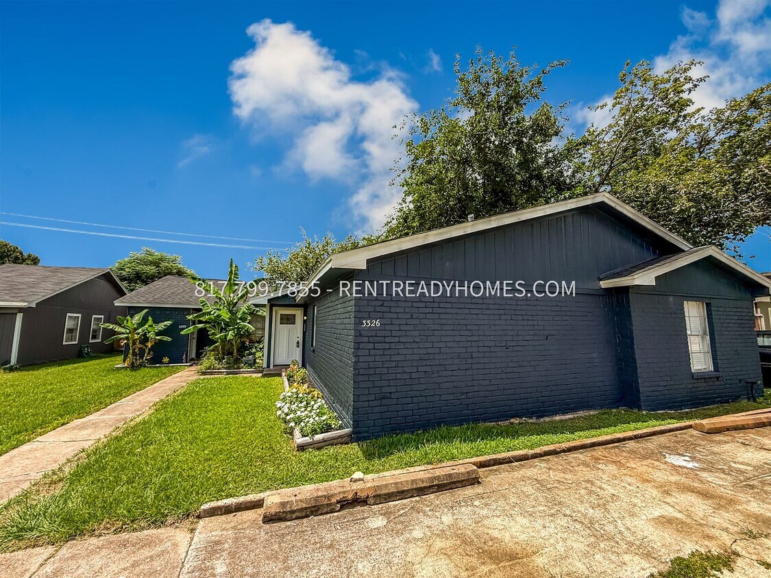 Primary Photo - 3326 Scotch Moss Ln