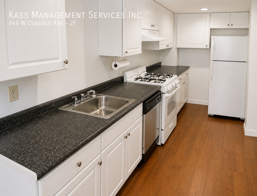 Photo - 644 W Oakdale Ave-2F