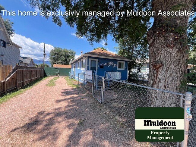 Building Photo - Beautifully remodeled Centrally located bu...