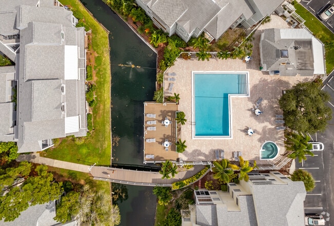 Aerial Photo - Stones Throw Condominium