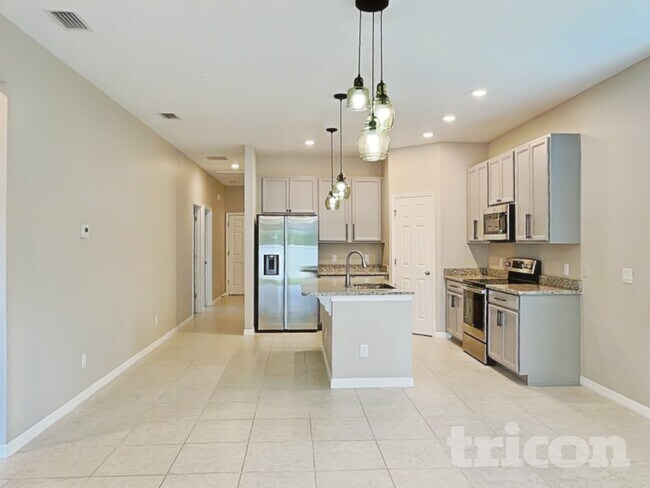 Building Photo - 5227 Little Stream Ln