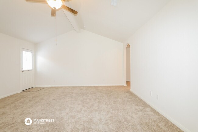 Building Photo - 21154 Magnolia Downs