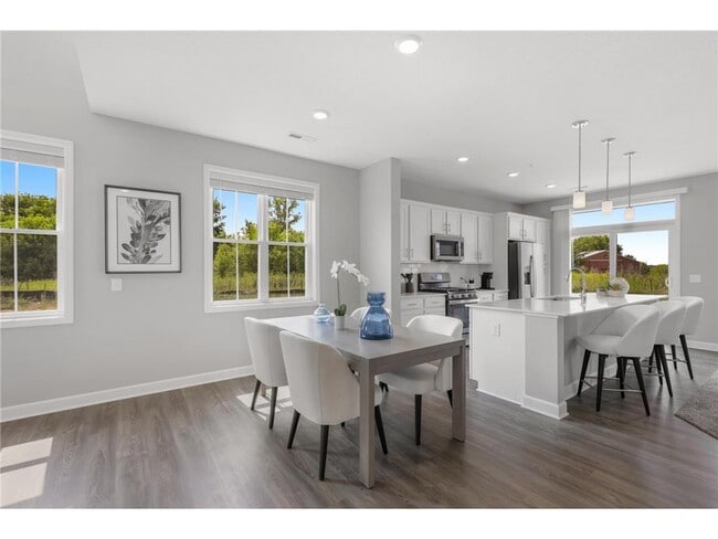 Building Photo - 190 Jean Avenue