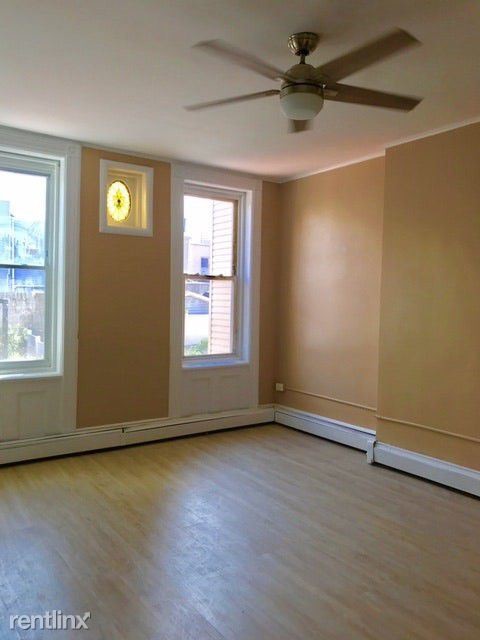 Building Photo - 47 Arlington Ave