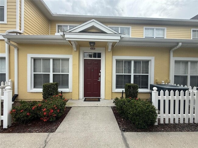 Building Photo - 4000 Santa Maria Dr