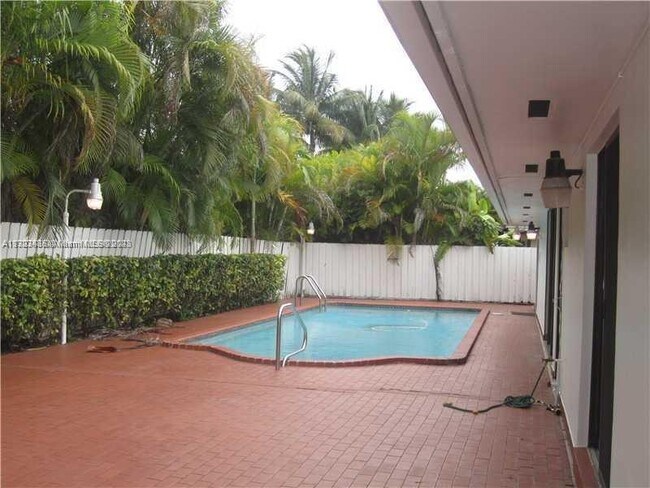 Foto del edificio - 12310 SW 97th St