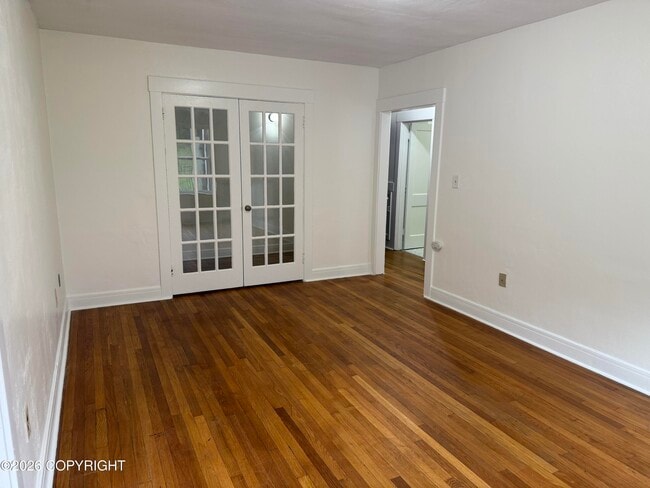 Building Photo - 436 Main St