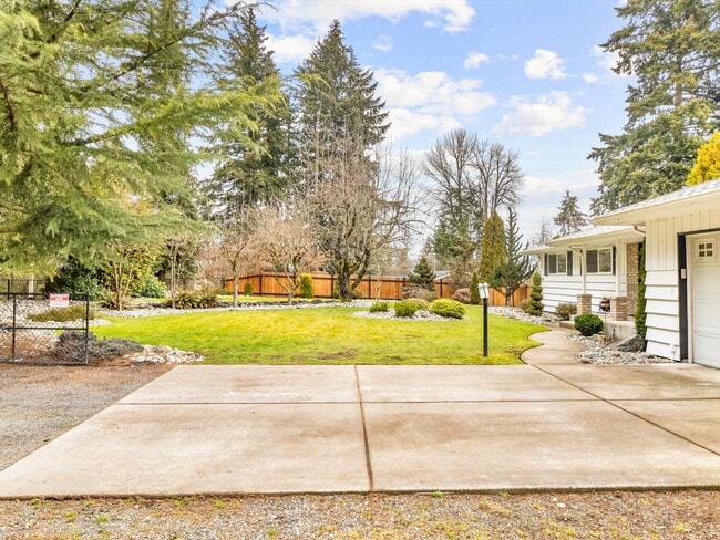 Building Photo - 4205 7th St SW