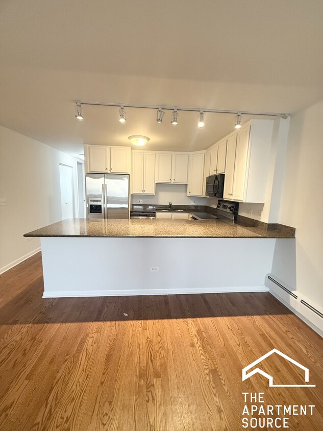 Photo - 1344 North Dearborn St. Unit 17K