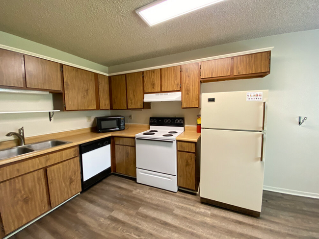 Building Photo - 112 Lady Bird Ln