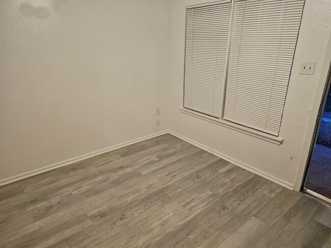 Foto del edificio - 515 Margil St