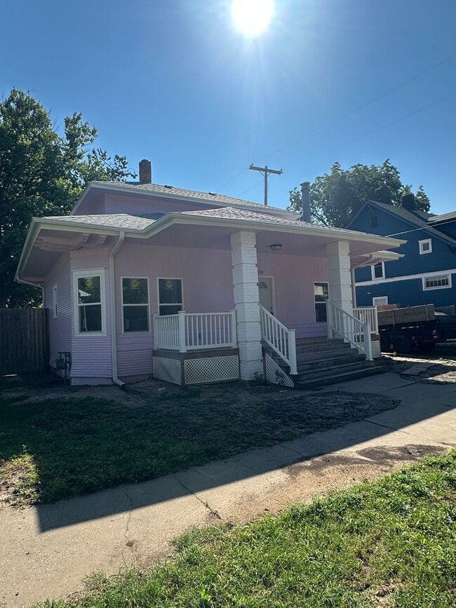 Building Photo - 150 N Eleventh St