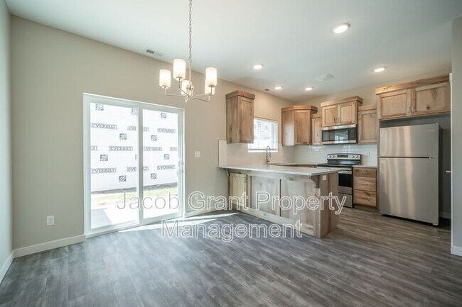 Foto del edificio - 1801 Jennie Lee Dr