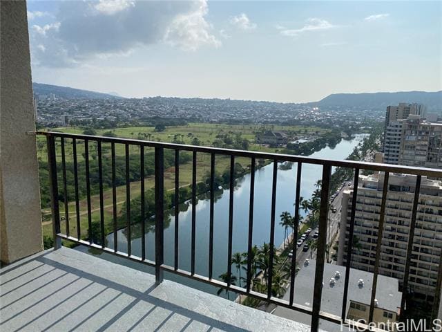 Building Photo - 2345 Ala Wai Blvd