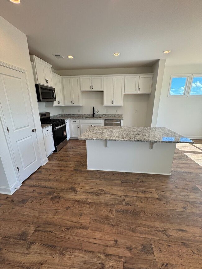 Foto del edificio - 3 Bedroom 2.5 Bath House in Hawthorne Land...