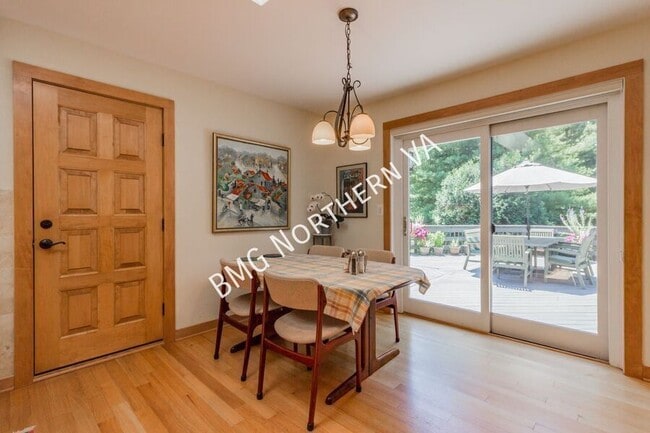 Foto del edificio - 3404 Mansfield Rd