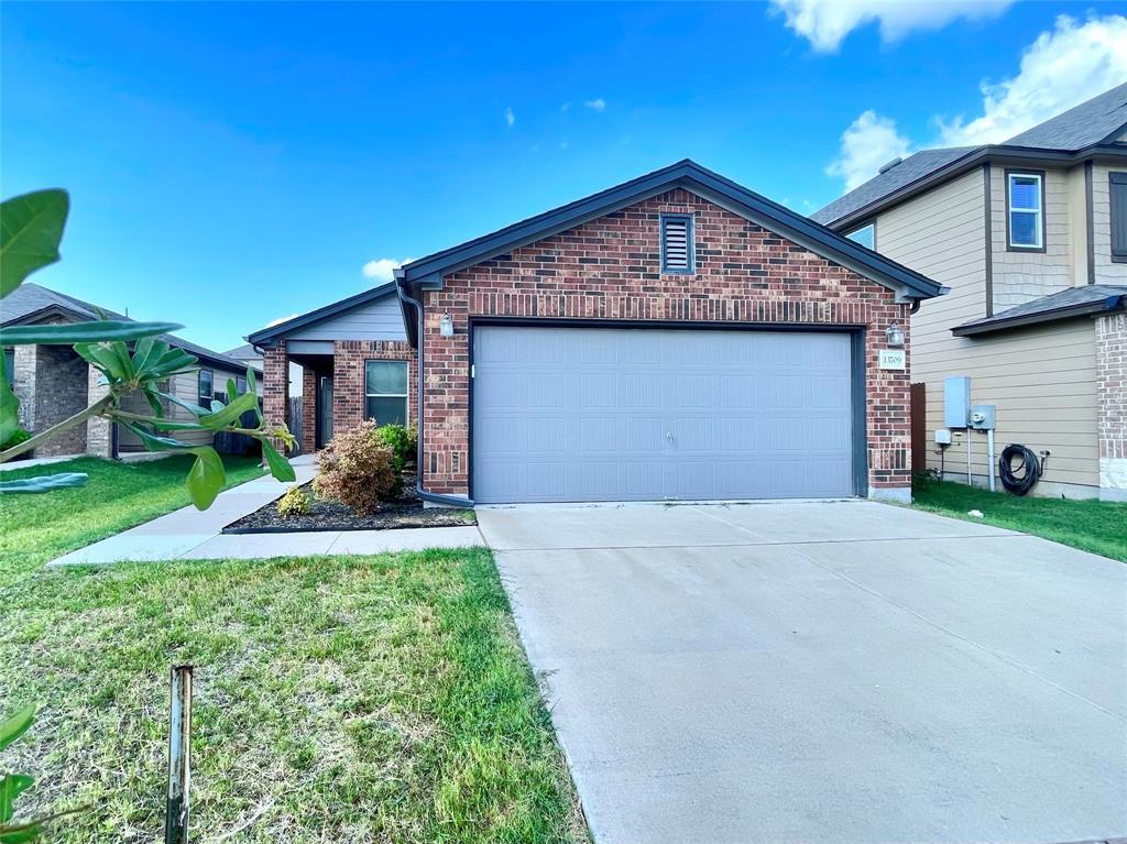 Foto principal - 13709 Benjamin Harrison St