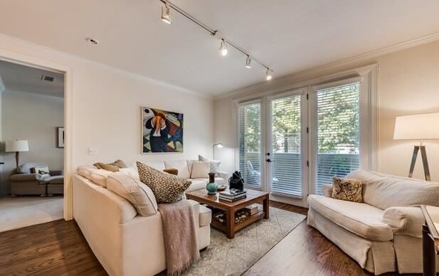 Foto del edificio - 8616 Turtle Creek Blvd