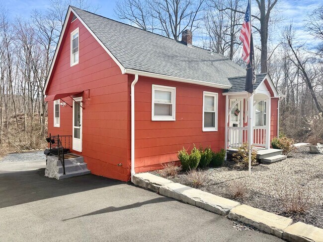 Foto del edificio - For Rent –Beautiful Home Minutes from West Point and Roe Park