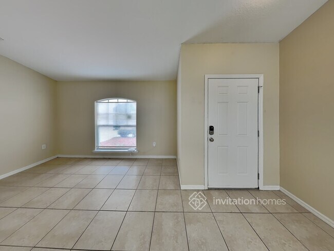 Building Photo - 550 Dove Ct