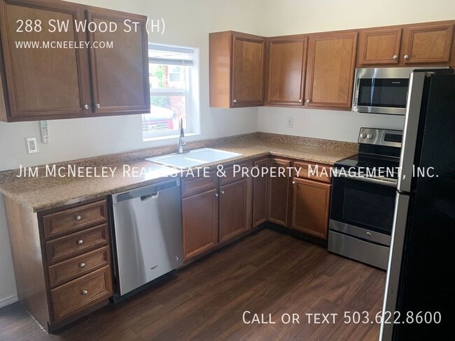 Foto del edificio - 288 SW Wood St