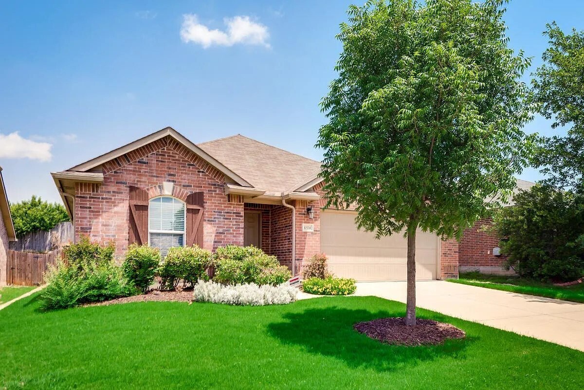 Primary Photo - 10534 Midway Dr
