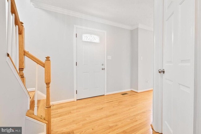 Building Photo - 7802 Shallowbrook Ct