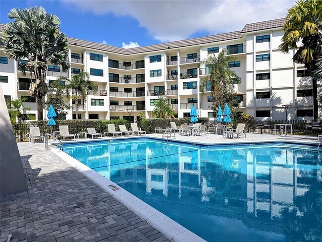 Foto del edificio - 900 River Reach Dr