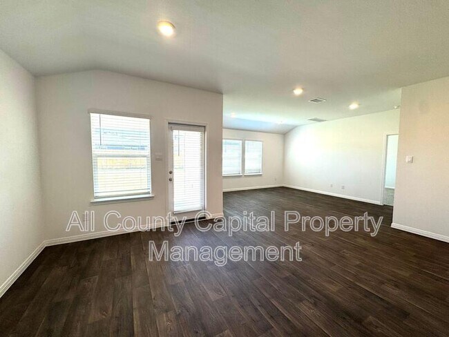 Building Photo - 346 Gladiola Lp