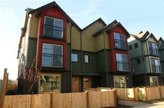 1721 25th Ave S