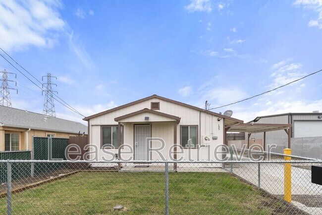 Foto del edificio - 135 Pacific Rd