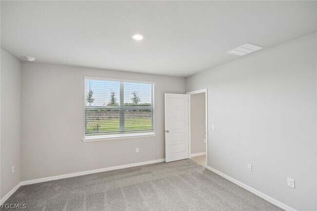 Foto del edificio - 17549 Woodland Ct