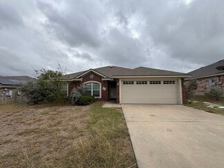 Building Photo - 2404 Griffin Dr