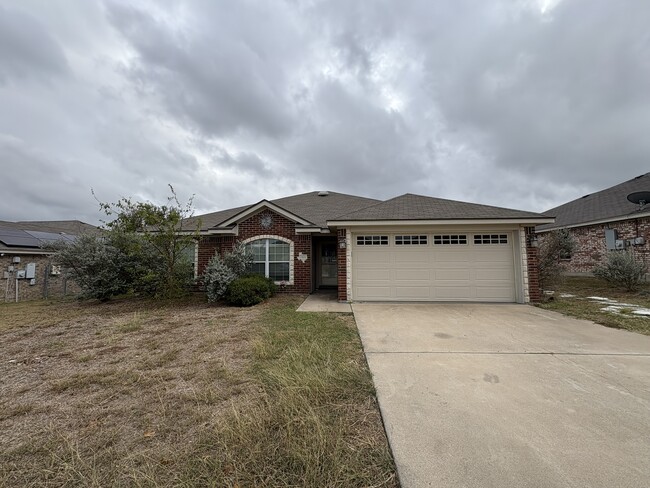 Building Photo - 2404 Griffin Dr