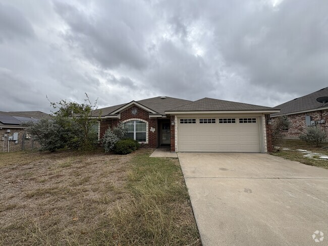 Building Photo - 2404 Griffin Dr